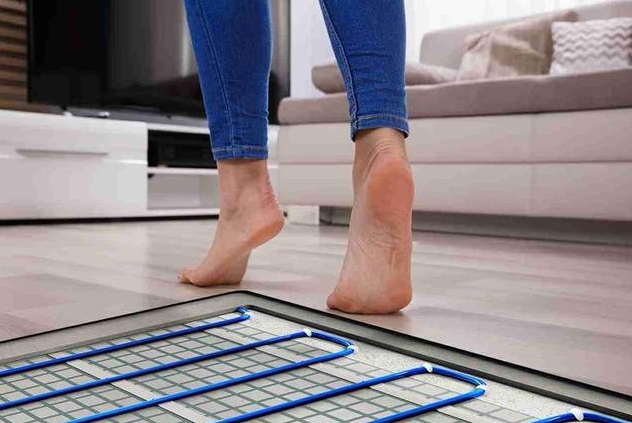 地暖房地板怎么选？三杉开云app登录入口7大核心优势解析